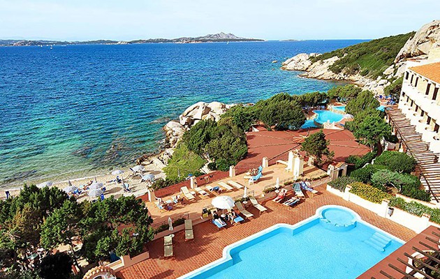Grand Smeraldo Beach
