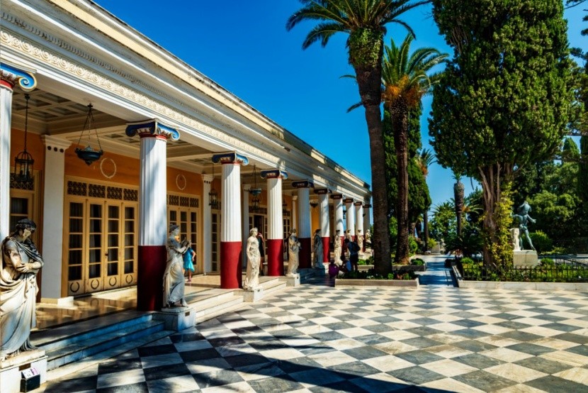 Sissi mesebeli kastélya