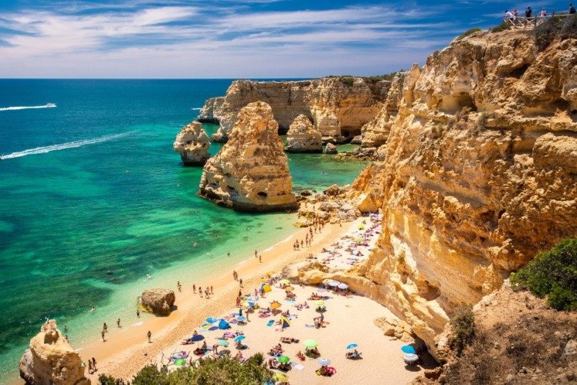 Praia da Marinha, Portugália