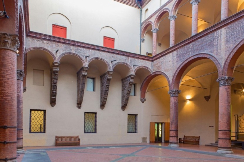 Nemzeti Galéria, Bologna