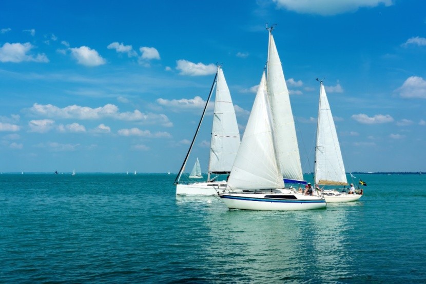 Vitorlások a Balatonon