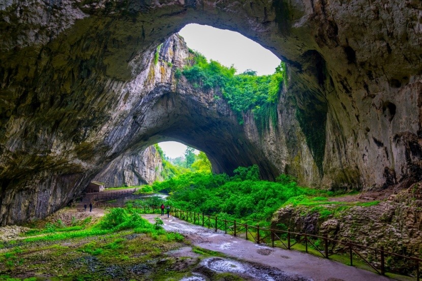 Devetašská jaskyňa