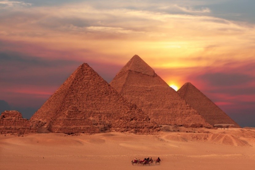Egyiptom ikonikus piramisai