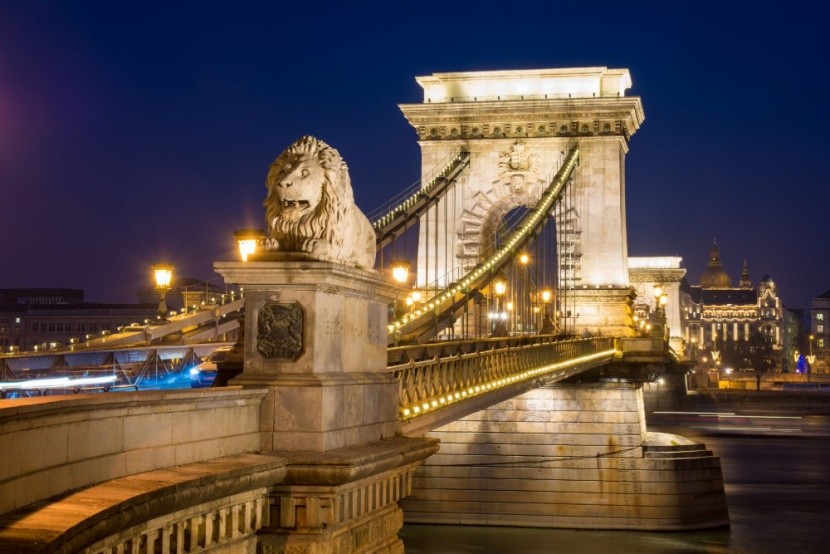 A meseszép Lánchíd Budapesten